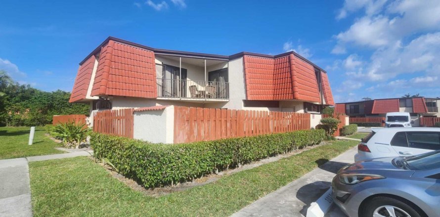 Adosado en West Palm Beach, Florida 2 dormitorios, 113.15 m2 № 1104397