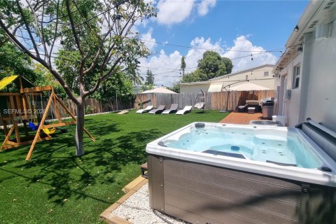 Casa en venta en Oakland Park, Florida, 3 dormitorios, 109.44 m2 № 2019850 - foto 24