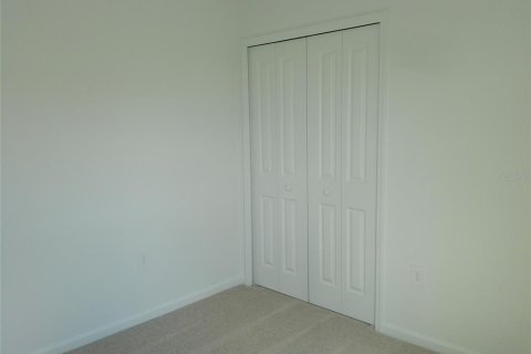Villa ou maison à louer à Winter Haven, Floride: 4 chambres, 174.66 m2 № 2381099 - photo 5