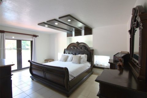 Купить виллу или дом в Хомстед, Флорида 3 спальни, 196.49м2, № 1871704 - фото 18