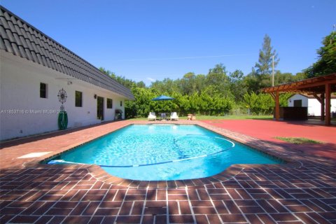 Купить виллу или дом в Хомстед, Флорида 3 спальни, 196.49м2, № 1871704 - фото 3