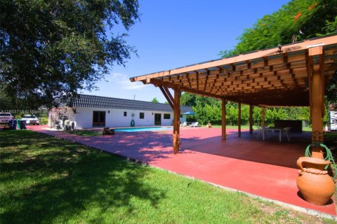 Купить виллу или дом в Хомстед, Флорида 3 спальни, 196.49м2, № 1871704 - фото 5