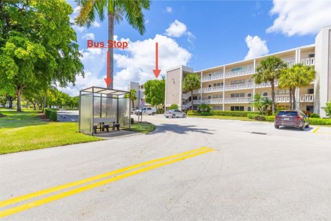 Copropriété à vendre à Deerfield Beach, Floride: 1 chambre, 66.43 m2 № 2077483 - photo 21