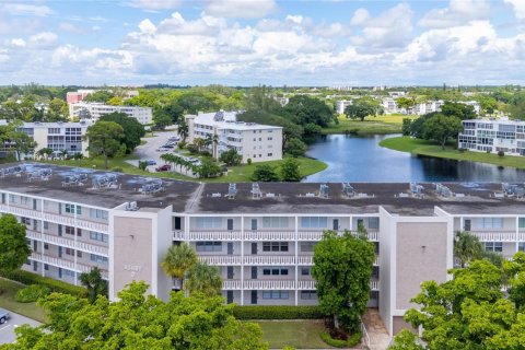 Copropriété à vendre à Deerfield Beach, Floride: 1 chambre, 66.43 m2 № 2077483 - photo 2