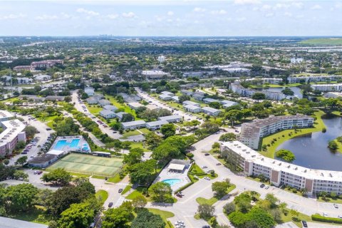Copropriété à vendre à Deerfield Beach, Floride: 1 chambre, 66.43 m2 № 2077483 - photo 29