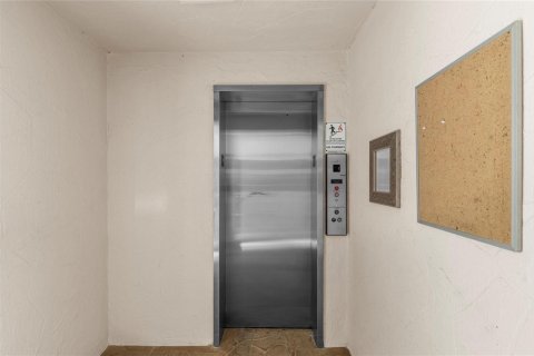 Copropriété à vendre à Deerfield Beach, Floride: 1 chambre, 66.43 m2 № 2077483 - photo 10