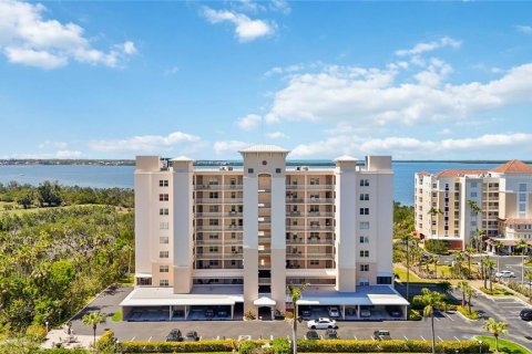 Condo in Palmetto, Florida, 3 bedrooms  № 1586304 - photo 1