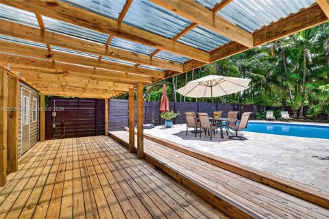 Casa en venta en Davie, Florida, 5 dormitorios, 291.34 m2 № 2176446 - foto 9