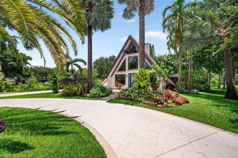 Casa en venta en Davie, Florida, 5 dormitorios, 291.34 m2 № 2176446 - foto 18