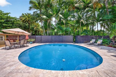 Casa en venta en Davie, Florida, 5 dormitorios, 291.34 m2 № 2176446 - foto 13
