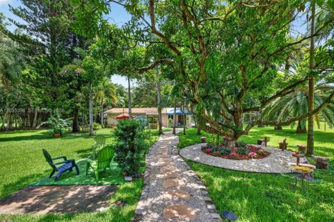 Casa en venta en Davie, Florida, 5 dormitorios, 291.34 m2 № 2176446 - foto 7