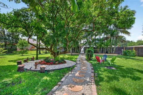 Casa en venta en Davie, Florida, 5 dormitorios, 291.34 m2 № 2176446 - foto 14