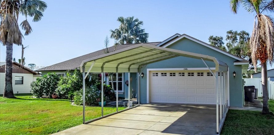 House in Lake Placid, Florida 3 bedrooms, 209.03 sq.m. № 1971162