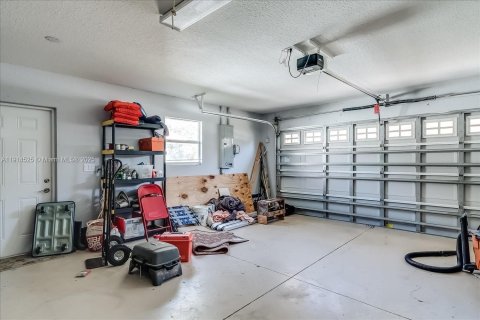 House in Lake Placid, Florida 3 bedrooms, 209.03 sq.m. № 1971162 - photo 15