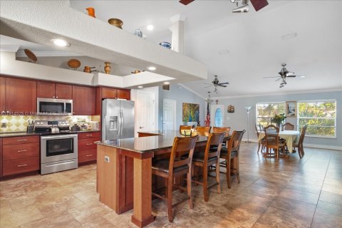 House in Lake Placid, Florida 3 bedrooms, 209.03 sq.m. № 1971162 - photo 5