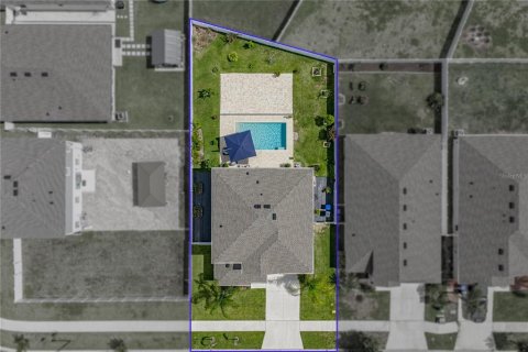 Villa ou maison à vendre à Riverview, Floride: 5 chambres, 272.85 m2 № 2147918 - photo 4