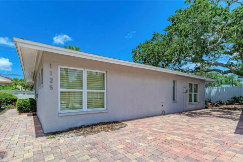 Villa ou maison à vendre à Sarasota, Floride: 2 chambres, 104.05 m2 № 1559573 - photo 1