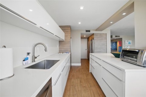 Condominio en alquiler en Boca Raton, Florida, 2 dormitorios, 114.27 m2 № 2250142 - foto 11