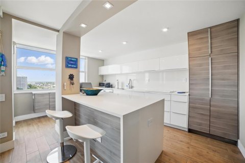 Condominio en alquiler en Boca Raton, Florida, 2 dormitorios, 114.27 m2 № 2250142 - foto 9