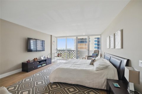 Condominio en alquiler en Boca Raton, Florida, 2 dormitorios, 114.27 m2 № 2250142 - foto 15