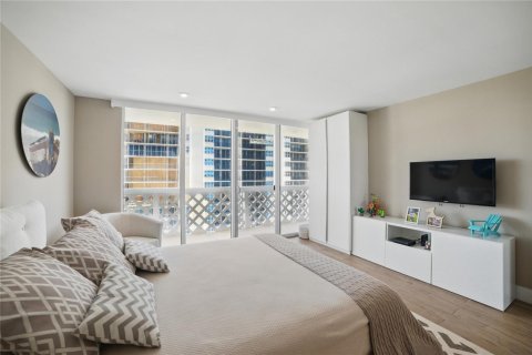 Condominio en alquiler en Boca Raton, Florida, 2 dormitorios, 114.27 m2 № 2250142 - foto 19