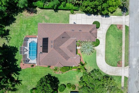 House in Ormond Beach, Florida 5 bedrooms, 337.51 sq.m. № 2221720 - photo 12