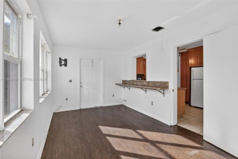 Купить виллу или дом в Холливуд, Флорида 3 спальни, 114.55м2, № 1988665 - фото 17