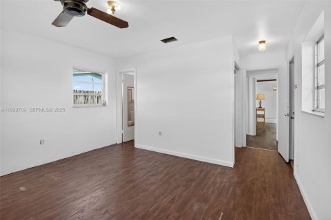 Купить виллу или дом в Холливуд, Флорида 3 спальни, 114.55м2, № 1988665 - фото 20