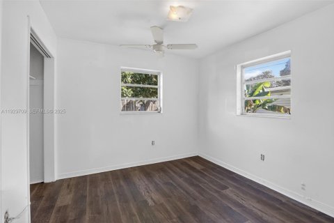 Купить виллу или дом в Холливуд, Флорида 3 спальни, 114.55м2, № 1988665 - фото 23