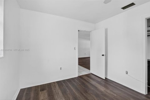 Купить виллу или дом в Холливуд, Флорида 3 спальни, 114.55м2, № 1988665 - фото 24