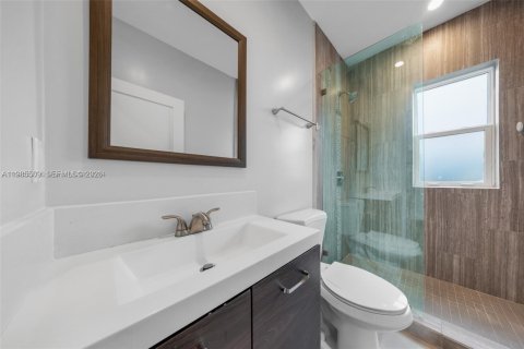 Apartment in Miami, Florida 1 bedroom, 548.49 sq.m. № 2049691 - photo 10