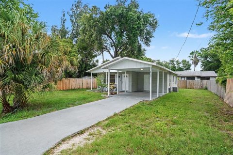 House in Saint Petersburg, Florida 3 bedrooms, 99.22 sq.m. № 2239064 - photo 7