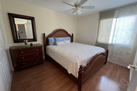 Casa en venta en Deerfield Beach, Florida, 4 dormitorios, 207.26 m2 № 1959275 - foto 24