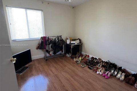 Casa en venta en Deerfield Beach, Florida, 4 dormitorios, 207.26 m2 № 1959275 - foto 23