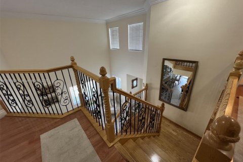 Casa en venta en Deerfield Beach, Florida, 4 dormitorios, 207.26 m2 № 1959275 - foto 17