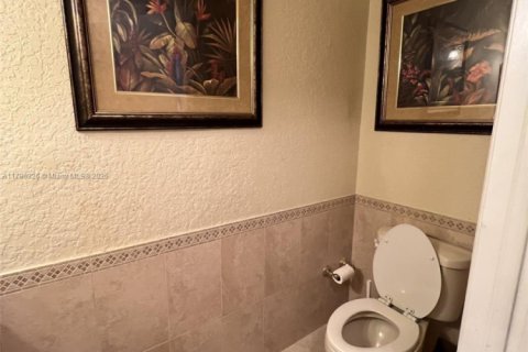 Casa en venta en Deerfield Beach, Florida, 4 dormitorios, 207.26 m2 № 1959275 - foto 14