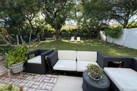 Casa en venta en Deerfield Beach, Florida, 4 dormitorios, 207.26 m2 № 1959275 - foto 13