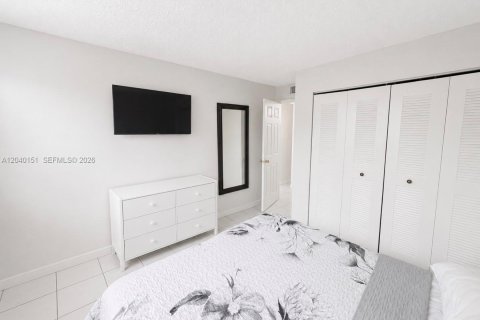 Apartamento en alquiler en Davie, Florida, 1 dormitorio, 60.39 m2 № 2086425 - foto 8