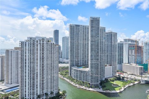 Купить кондоминиум в Майами, Флорида 2 спальни, 113.99м2, № 2043573 - фото 12