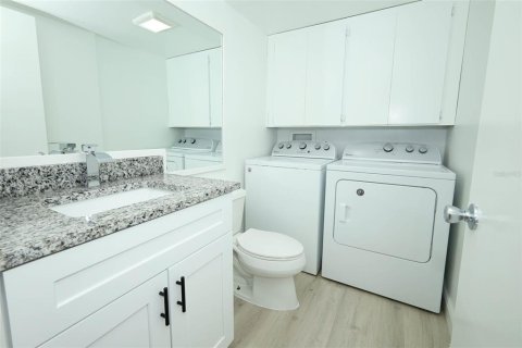 Copropriété à louer à Orlando, Floride: 2 chambres, 119.38 m2 № 1798322 - photo 10