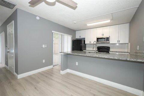 Copropriété à louer à Orlando, Floride: 2 chambres, 119.38 m2 № 1798322 - photo 14