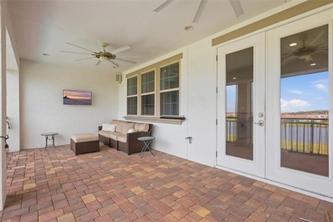 House in Orlando, Florida 4 bedrooms, 434.32 sq.m. № 2394207 - photo 29