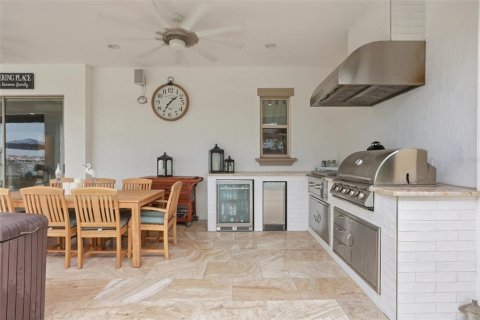 House in Orlando, Florida 4 bedrooms, 434.32 sq.m. № 2394207 - photo 7