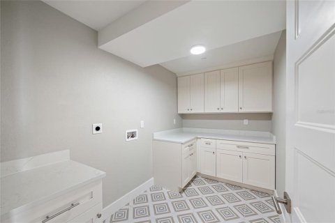 Copropriété à vendre à Madeira Beach, Floride: 2 chambres, 166.39 m2 № 667256 - photo 25