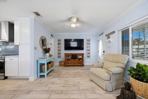 Villa ou maison à vendre à Clearwater, Floride: 4 chambres, 142.98 m2 № 2147574 - photo 6