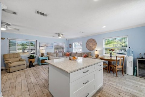 Villa ou maison à vendre à Clearwater, Floride: 4 chambres, 142.98 m2 № 2147574 - photo 10