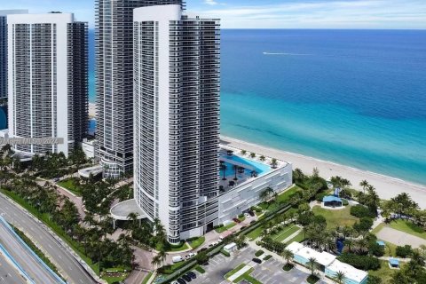 Condominio en venta en Hallandale Beach, Florida, 2 dormitorios, 100.89 m2 № 1693020 - foto 24
