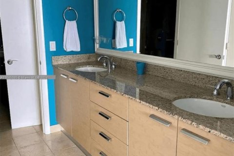 Condominio en venta en Hallandale Beach, Florida, 2 dormitorios, 100.89 m2 № 1693020 - foto 19