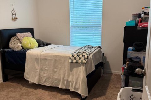 House in Port St. Lucie, Florida 5 bedrooms, 184.32 sq.m. № 2053289 - photo 7