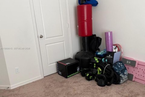 House in Port St. Lucie, Florida 5 bedrooms, 184.32 sq.m. № 2053289 - photo 22